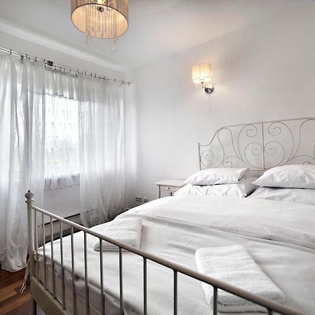 3 Bedrooms Apartment Zoliborz Gwiazdzista ワルシャワ エクステリア 写真