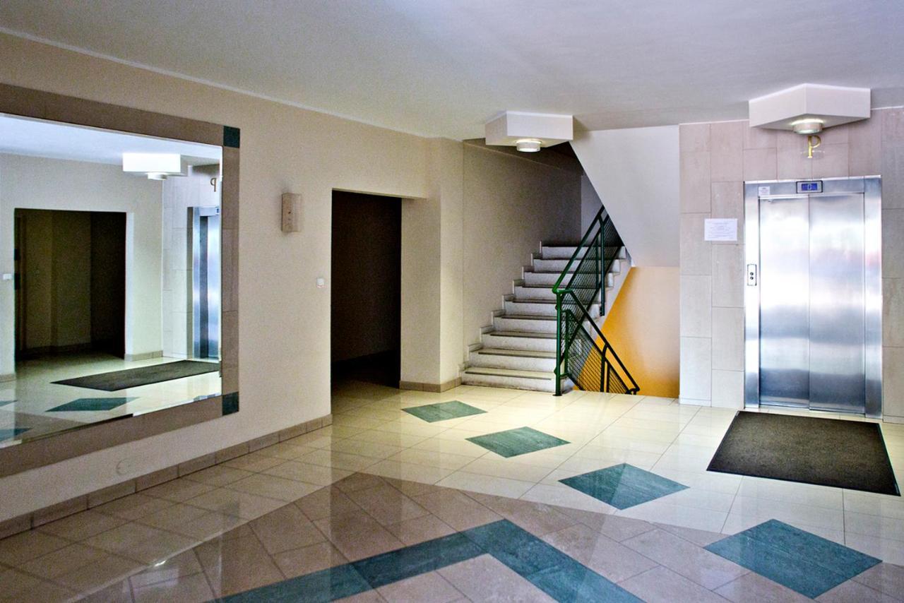 3 Bedrooms Apartment Zoliborz Gwiazdzista ワルシャワ エクステリア 写真